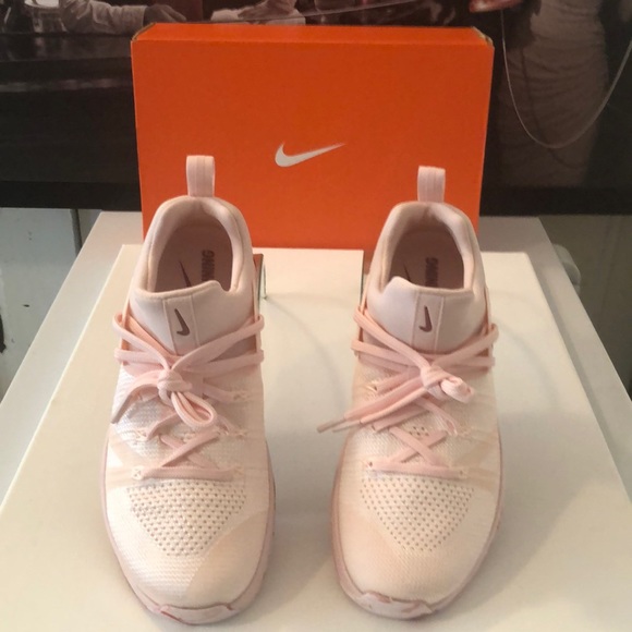 WMNS NIKE METCON FLYKNIT 3 - Picture 6 of 8